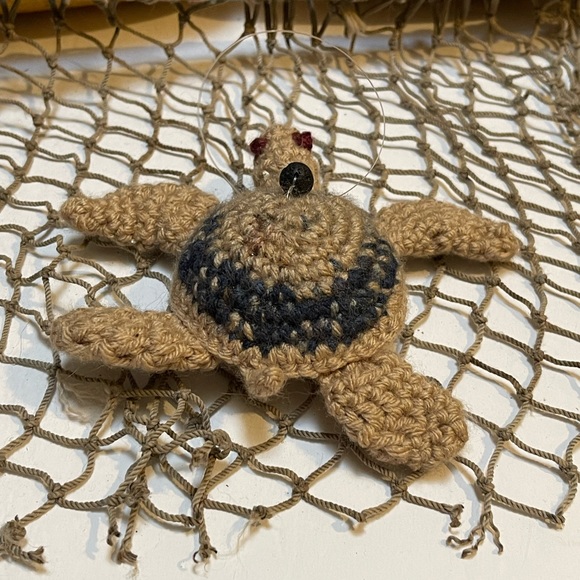 Crochet Tan & Blue Lava Bead Essential Oil Diffuser Sea Turtle Ornament SK - Picture 4 of 8